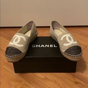 Chanel beige and black espadrille